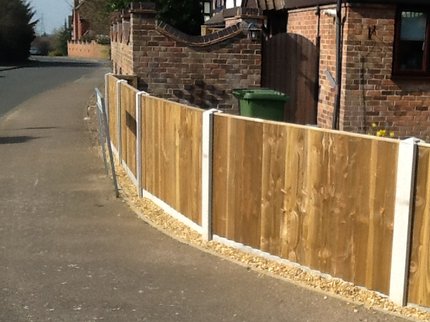 Professional fencing contractor in King's Lynn Norfolk